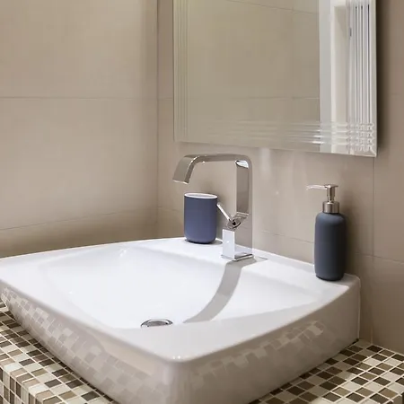 Laura Lux Pensjonat 4*