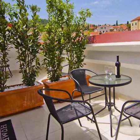 Laura Lux Vendégház Split