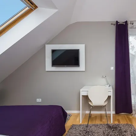 Laura Lux Guest house