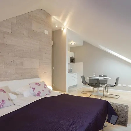 Laura Lux Penzion 4*