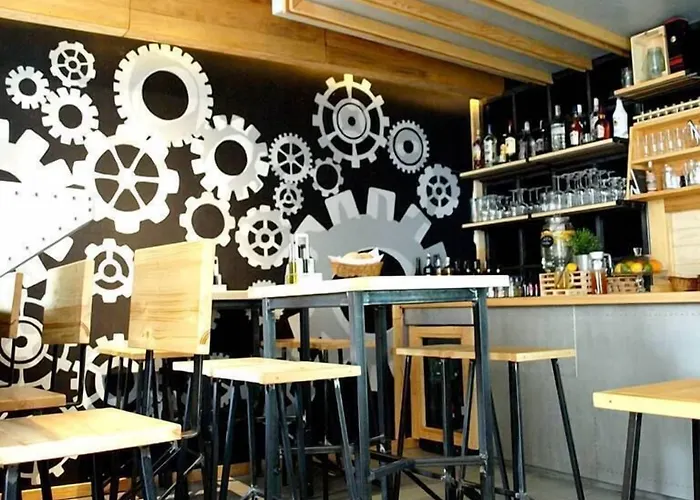 Laura Lux 4* Σπλιτ