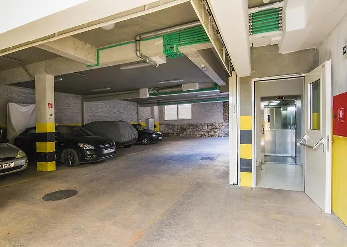 Laura Lux 4* Σπλιτ